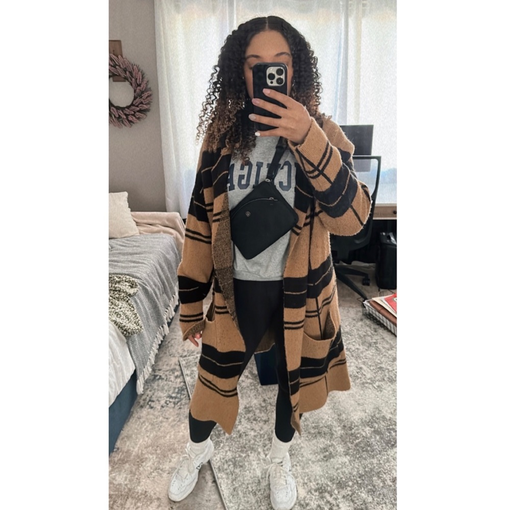Forever 21 Striped Camel Draped Cardigan M